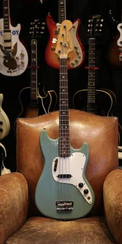 Fender Musicmaster Bass Daphne Blue de 1974