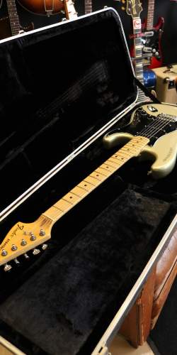 Fender Stratocaster 25th Anniversary de 1979