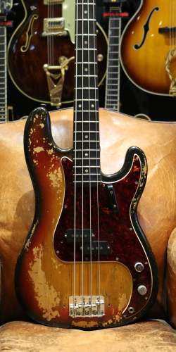Fender Precision Bass Sunburst de 1969