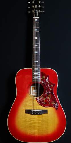Gibson Hummingbird Cherryburst de 1979