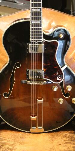Epiphone Emperor Antique Sunburst de 1984