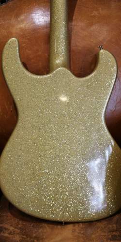 Guitare Type Mosrite série "Discoramones" Gold Sparkle Phillipe Dubreuille de 2020