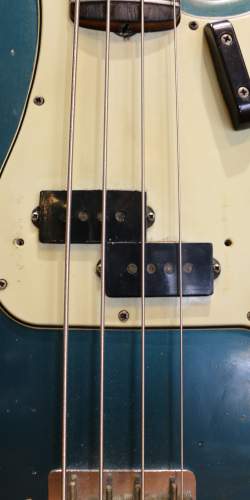 Fender Precision Bass Lake Placid Blue Serie L de 1965
