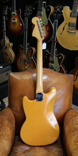 Fender Mustang Yellow Competition (Matching Headstock) de 1969