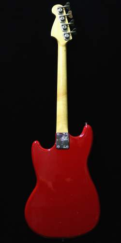 Fender Musicmaster Bass Red de 1975