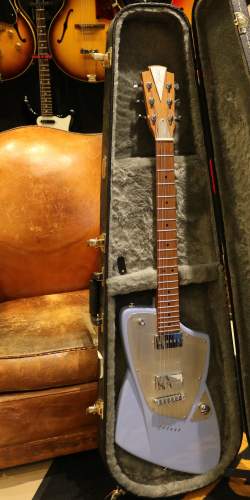 Pistol Spaceboard Serinity Blue de 2019