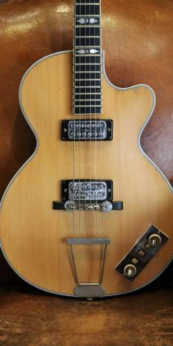 Hofner Club 60 Blond de 1961