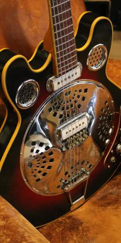 Dobro Mosrite D-100 "The Californian" Burgundy de 1967