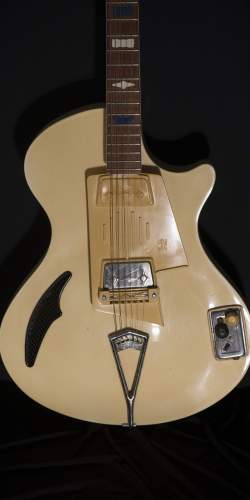 Collection de Wandre Guitares and Basses