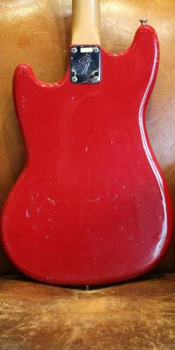 Fender Musicmaster Bass Dakota Red de 1974