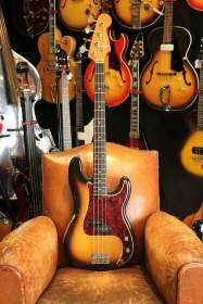 Fender Precision Sunburst de 1966