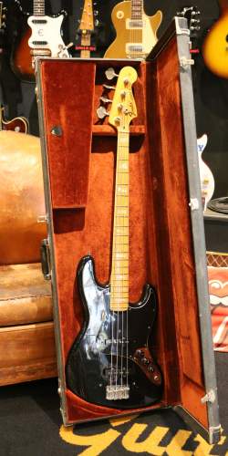 Fender Jazz Bass Black de 1975