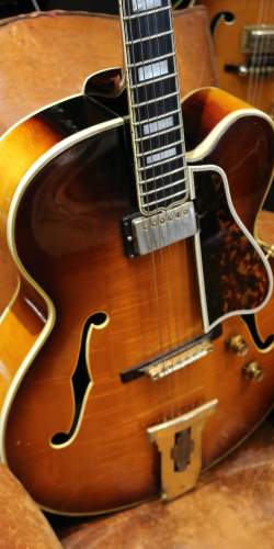 Gibson L-5 CES Sunburst de 1962
