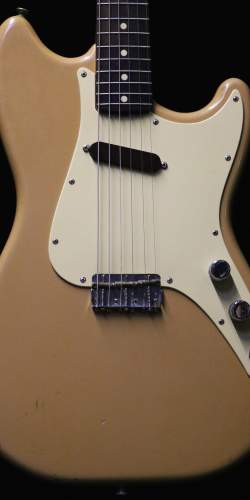 Fender Musicmaster Desert Sand de 1960