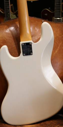 Fender Jazz Bass Olympic White Serie L de 1965
