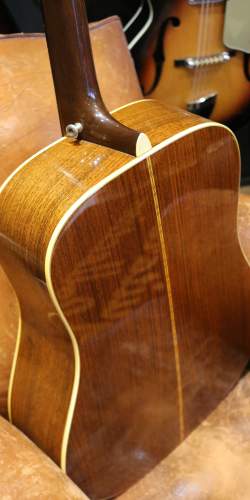 Martin D-28 Naturelle de 1971