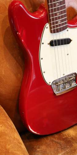 Fender Musicmaster II Red de 1966
