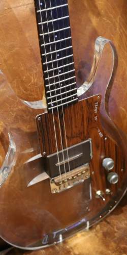 Ampeg ADA6 Dan Armstrong Lucite Guitar Reissue Clear de 2007