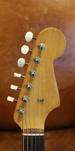 Fender Musicmaster Desert Sand de 1960