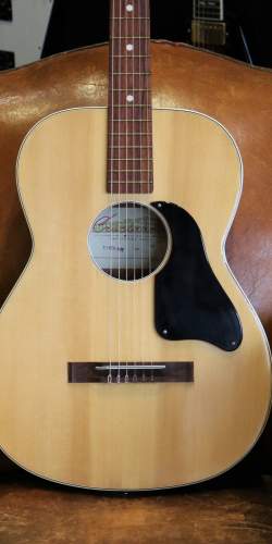 Crucianelli 80 Classique Natural de 1972