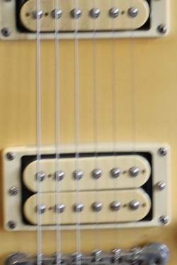 Gibson Explorer XPL Custom Shop Ivory de 1985