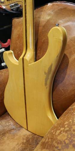 Rickenbacker 4001 Mapleglo de 1975