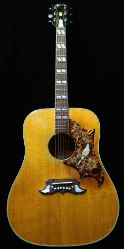 Gibson Dove naturelle de 1965