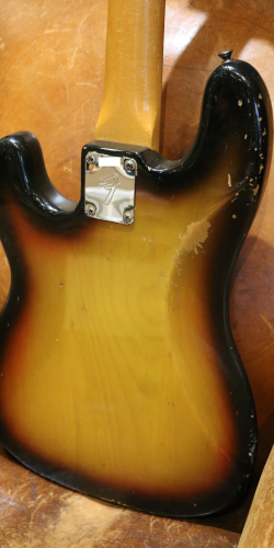 Fender Precision Bass Sunburst de 1968