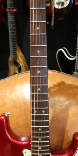 Fender Stratocaster Série L Candy Apple Red de 1964