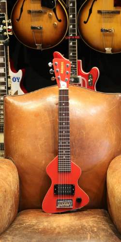 Hondo Chiquita Red des 1980's