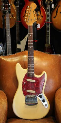 Fender Mustang Série L de 1964 Olympic White