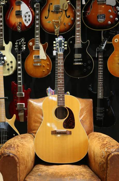 Gibson J-45 Natural de 1990
