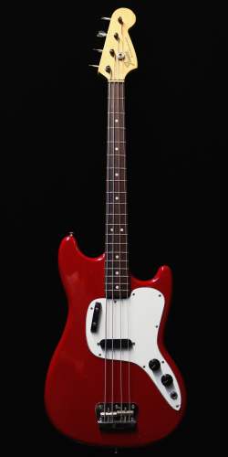 Fender Musicmaster Bass Red de 1975