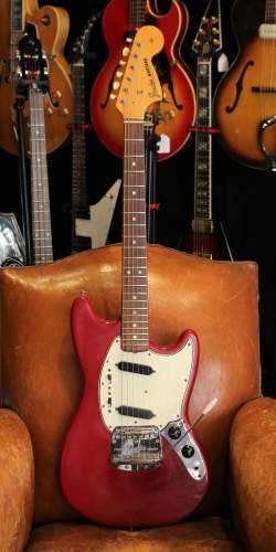 Fender Mustang Dakota Red de 1966