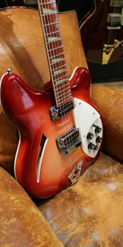 Rickenbacker 360 Fireglo de 2005