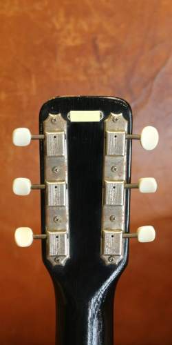 National Reso Phonic Red de 1958