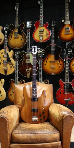 Travis Bean TB 2000 natural Koa de 1976-77