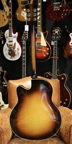 Favino Baryton Sunburst de 1961