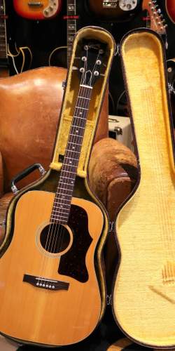 Gibson J-55 Natural de 1976
