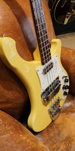 Rickenbacker 4001CS Chris Squire Signature Limited Edition Cream Colorglo de 1992