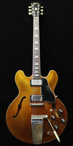 Gibson ES-335 Burgundy Sparkle Maestro de 1968