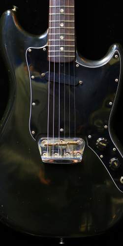 Fender Musicmaster Black de 1978