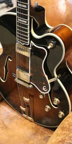 Epiphone Emperor Antique Sunburst de 1984