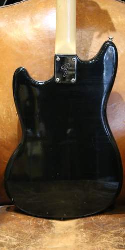 Fender Musicmaster Black de 1977