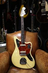 Fender Jaguar Série L Olympic White Matching Headstock de 1965