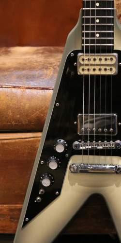 Jacobacci Flying V Double Manche Silverburst de 1981