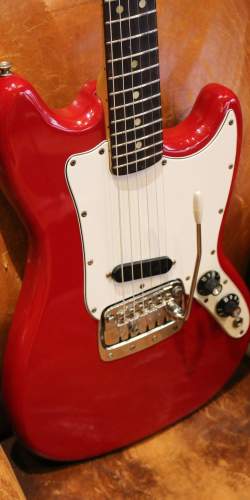 Fender Bronco Dakota Red de 1975