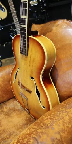 Jacobacci Nevada  Sunburst de 1957