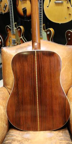 Martin D-28 Naturelle de 1957 (restaurée)