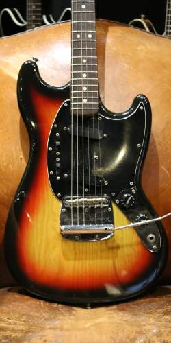 Fender Mustang Sunburst de 1978